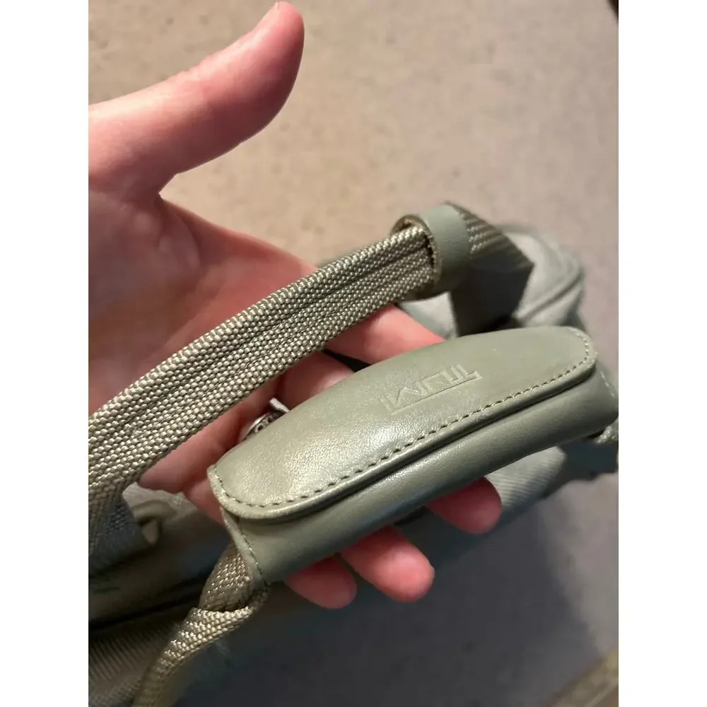 VtG Tumi Carry On Bag Small Silver Luxury Travel